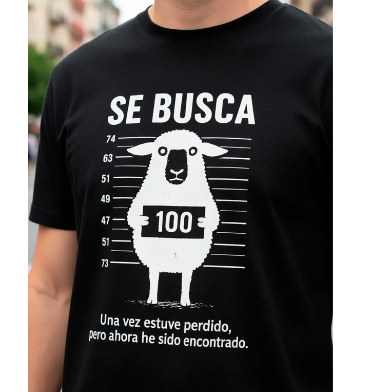 Playera Negra Estampada "Oveja Se Busca" - Image 2